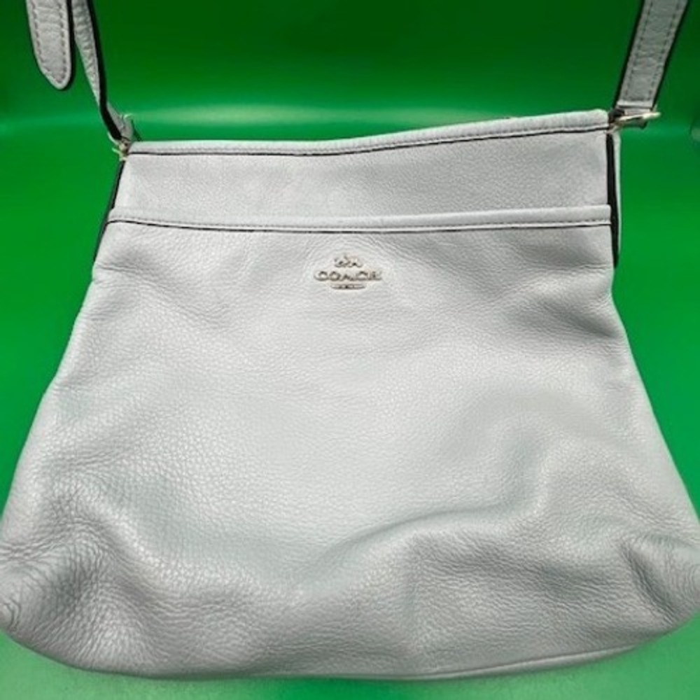 Coach Crossbody Bag Women 10x9 Light Blue Pebbled Leather F28035 Zip Top logo